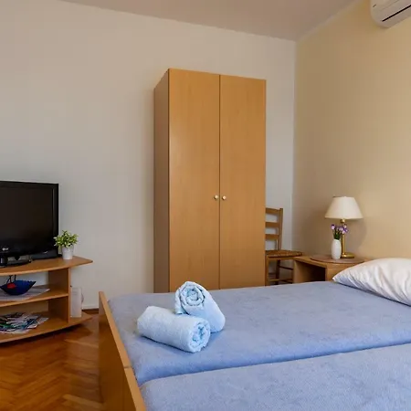 Apartman Kuky アパート *